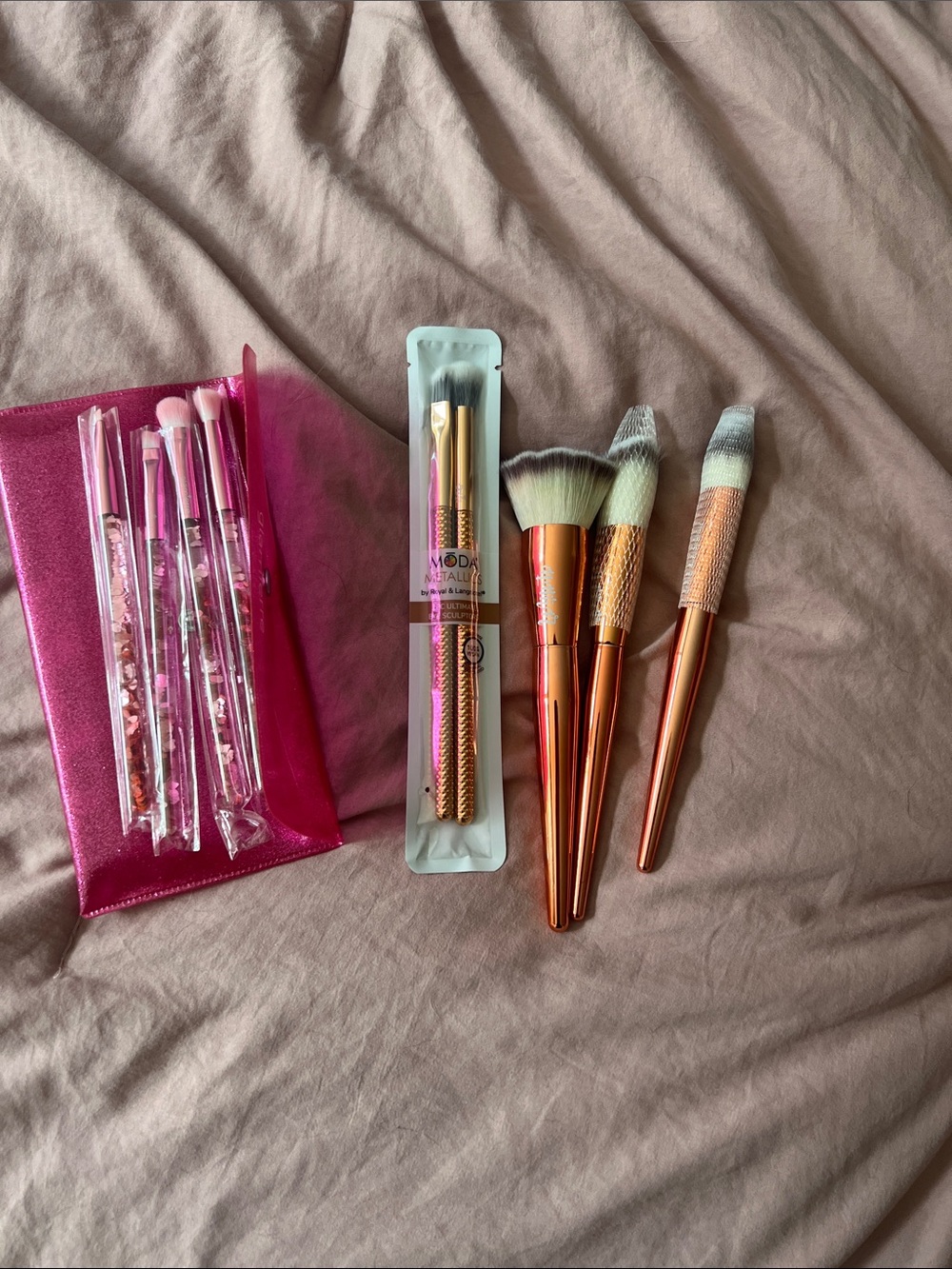 Rose Gold Makeup Brush Set with Pink Case